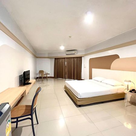 Markland Beach View Pattaya Exterior photo