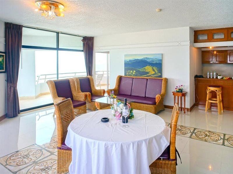 Markland Beach View Pattaya Exterior photo