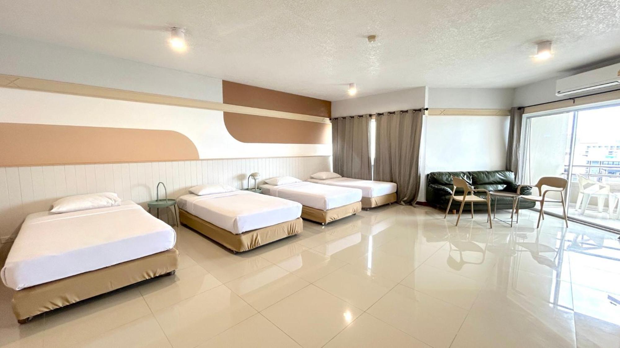 Markland Beach View Pattaya Exterior photo