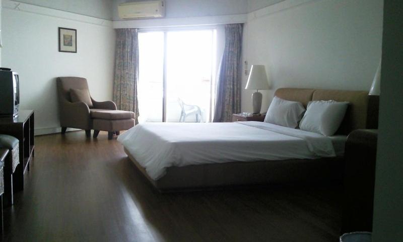 Markland Beach View Pattaya Exterior photo